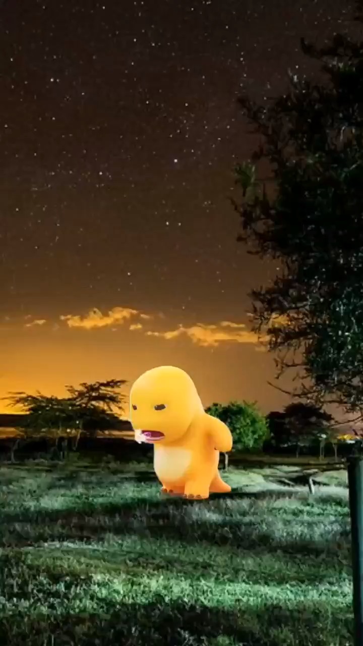 超级可爱小奶龙-小奶龙一个人在森林里玩火