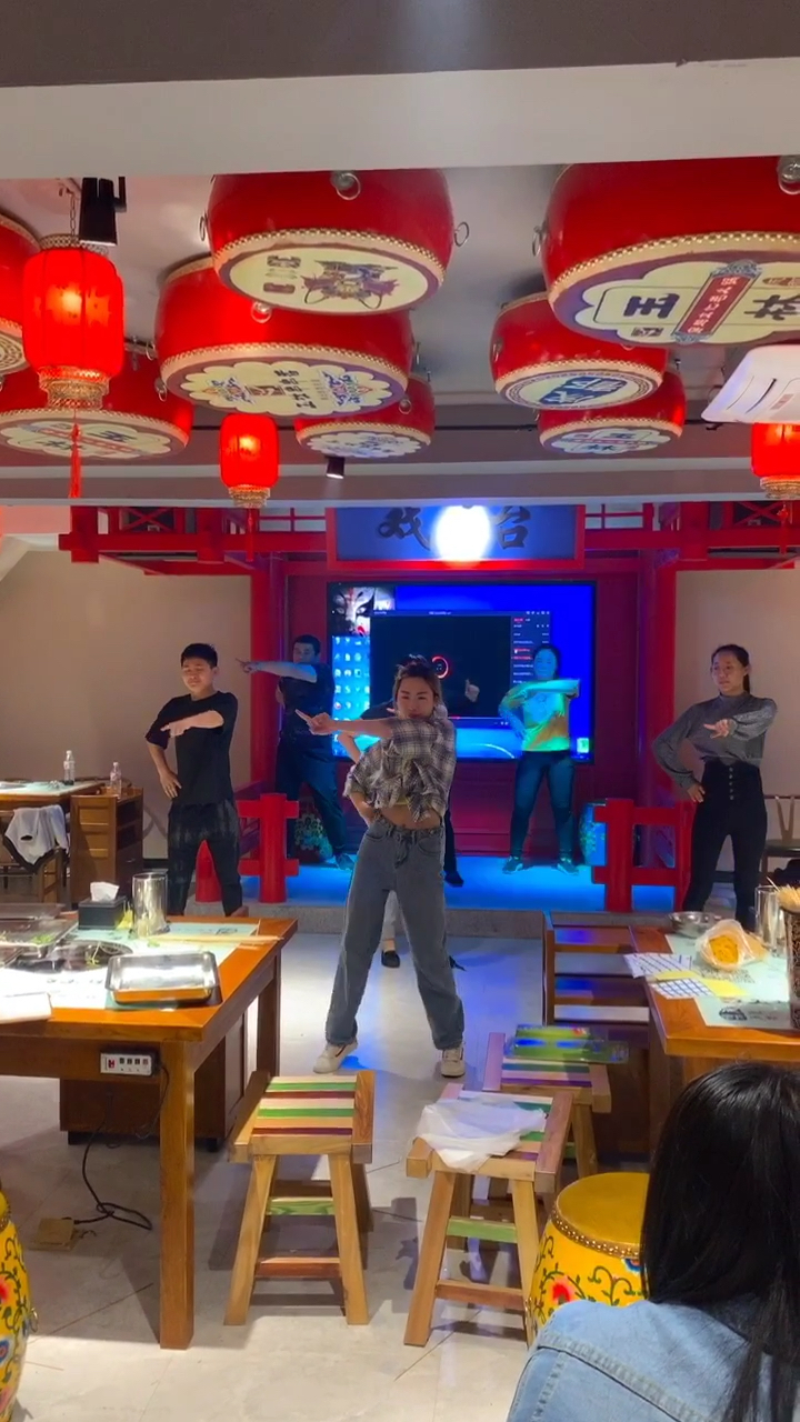 小度放映厅·萌娃才艺秀#全网最火的欧毒舞蹈-度小视
