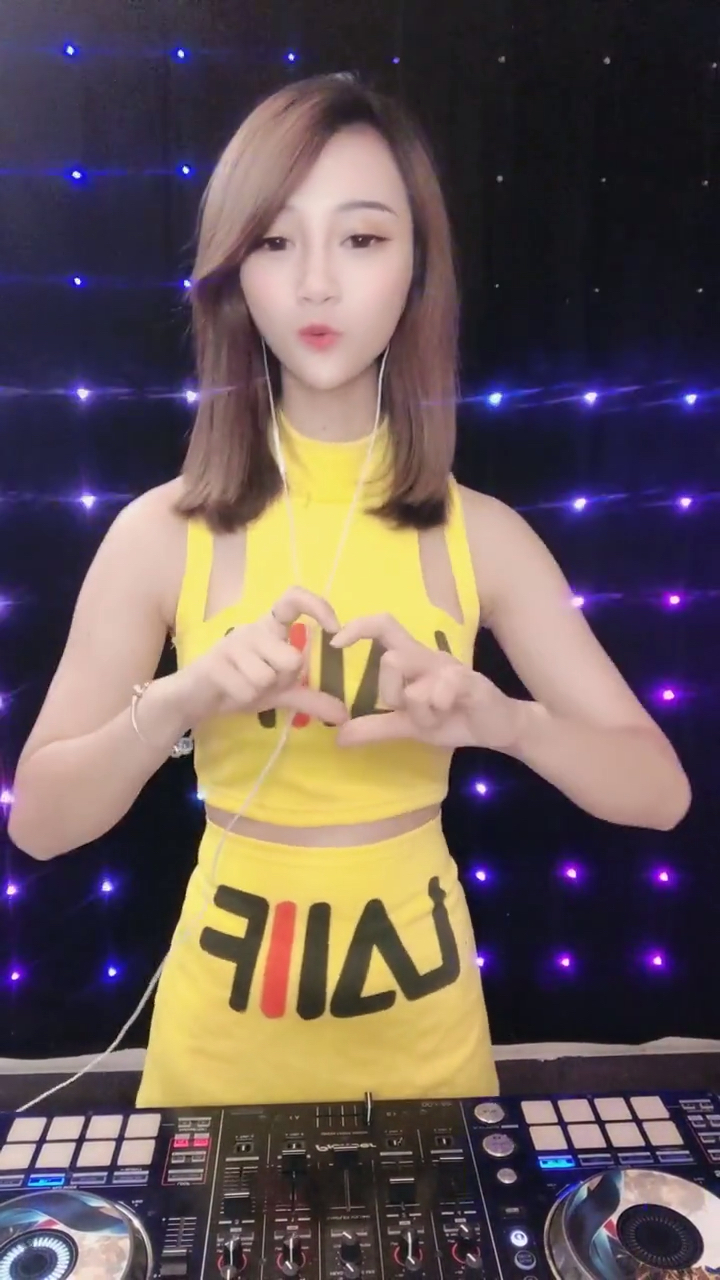 dj小姐姐#可爱撩人甜美小姐姐