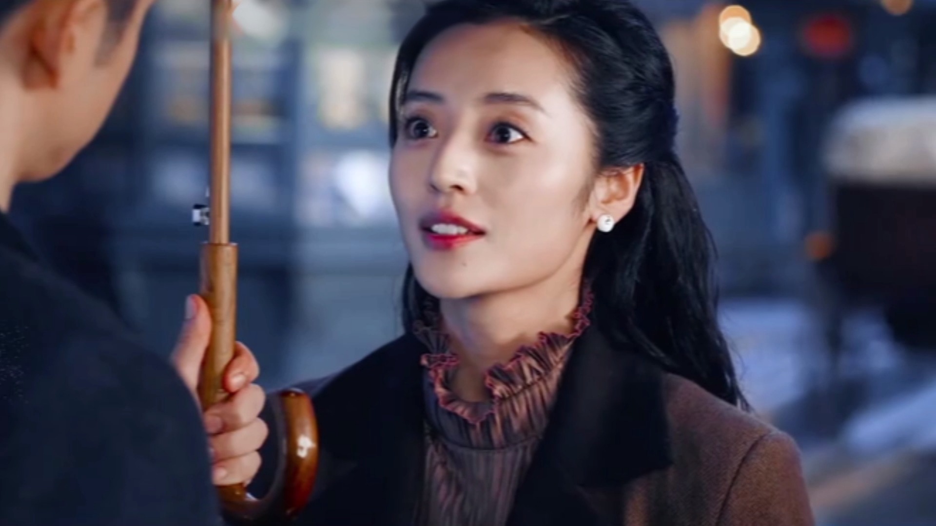 精彩影视#民国奇探:乔四爷准备娶童丽,结果发现童丽是杀人凶手,亲手