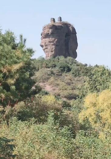 全民旅游#双塔山坐落在承德市双滦区