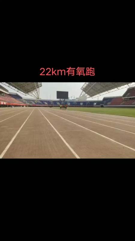 冯老师讲马拉松明明配速很快的为什么拍出来像蜗牛一样慢