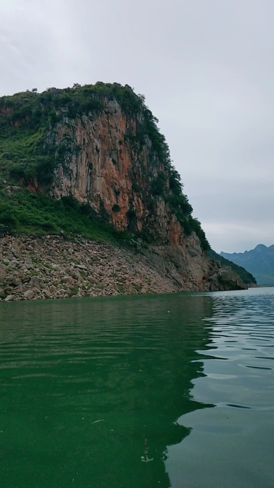 带上全民去旅行#光照湖波影