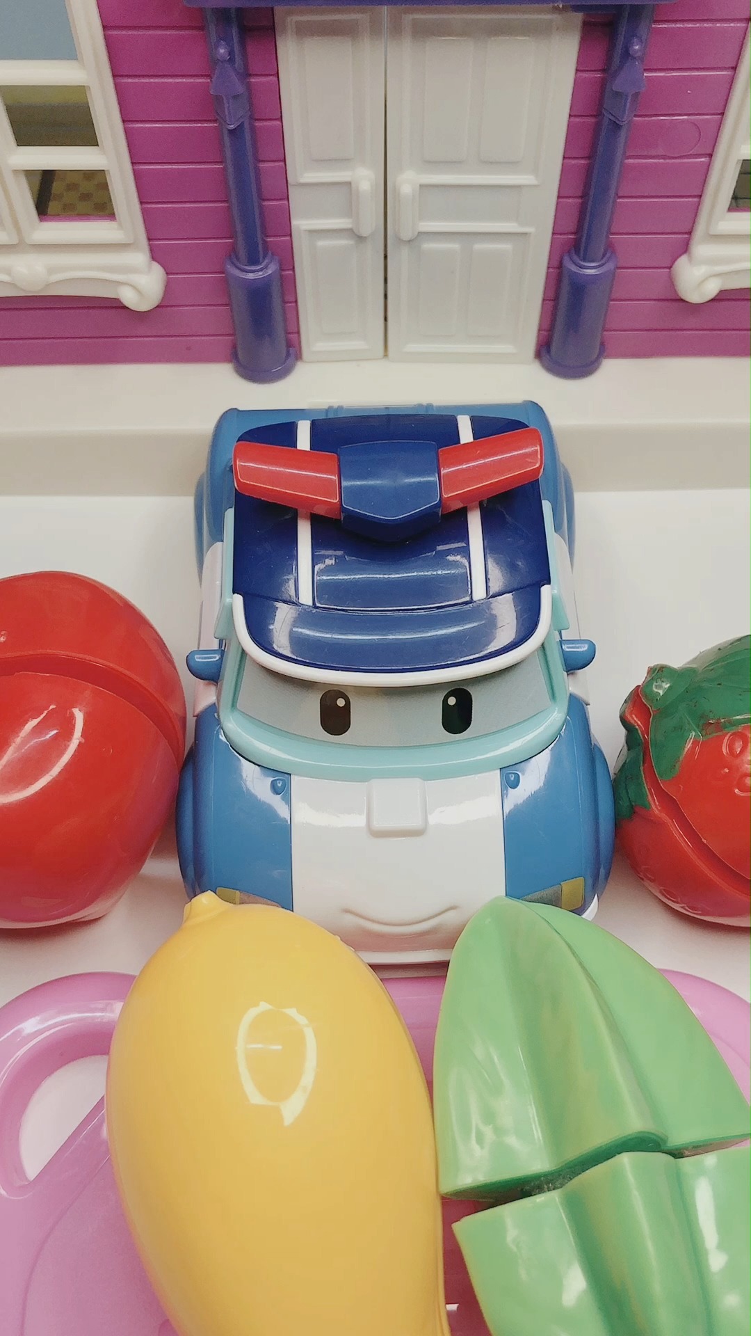 变形警车珀利切水果过家家玩具