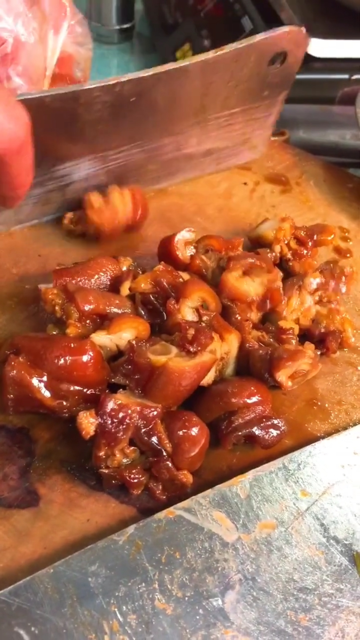 卤猪蹄筋太有诱惑力了,师傅的手艺超赞了