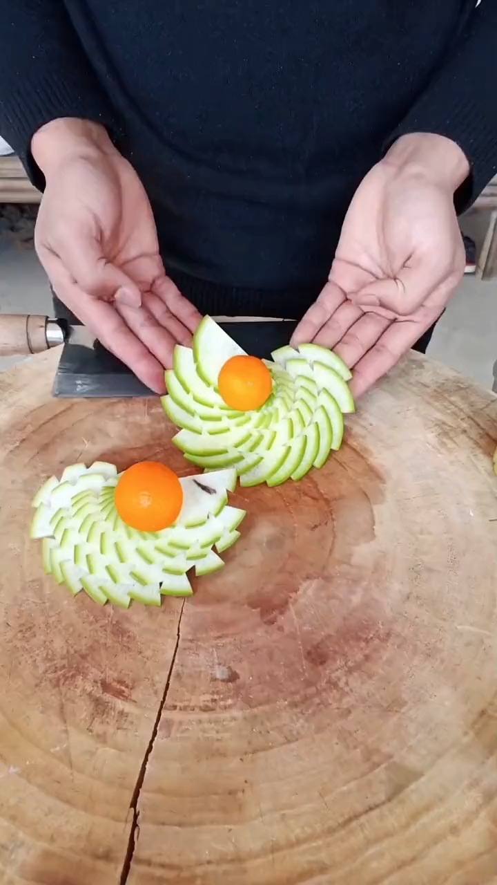 春日好食光#青萝卜切片做盘饰#果蔬造型#年轻就要真材实料