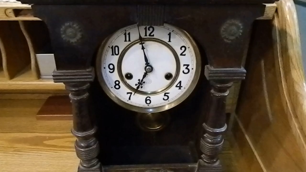 老德国座钟双箭座钟的上弦钥匙古朴优美