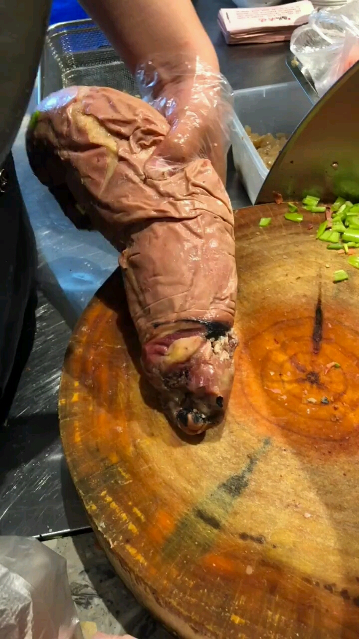 切驴碗口努力认真工作做好自己的本职