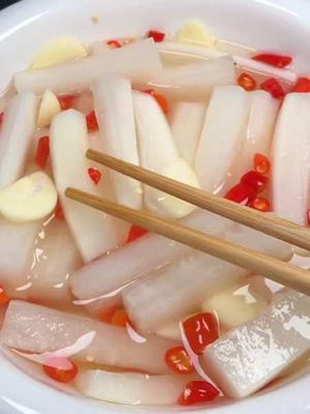 冬吃萝卜夏吃姜酸萝卜酸辣脆爽好吃酸萝卜美食推荐官