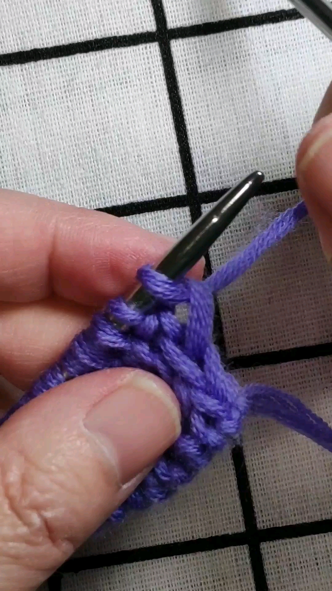 纯手工编织#一种有弹性的平针收针教程-度小视