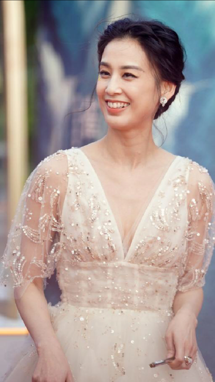 音为有你#黄圣依近照