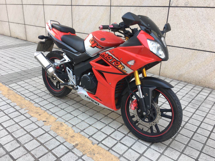 隆鑫宝马150跑车