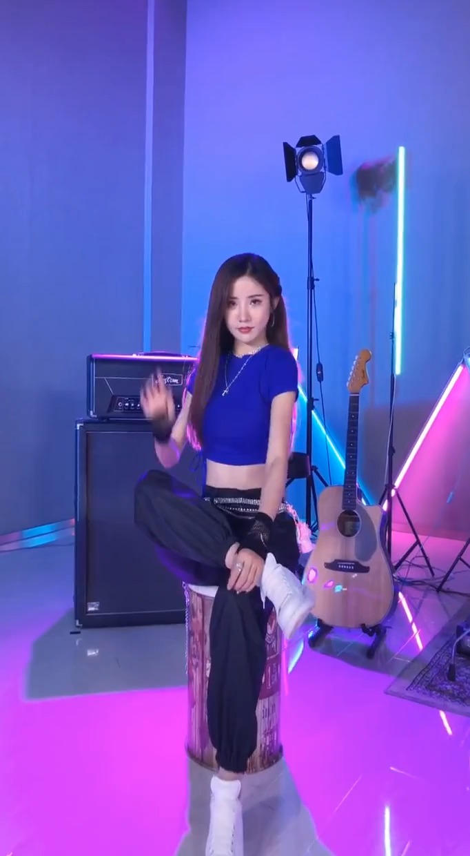 uhoh 舞蹈 民间舞王 今天拍点啥 巢青年空哥(o