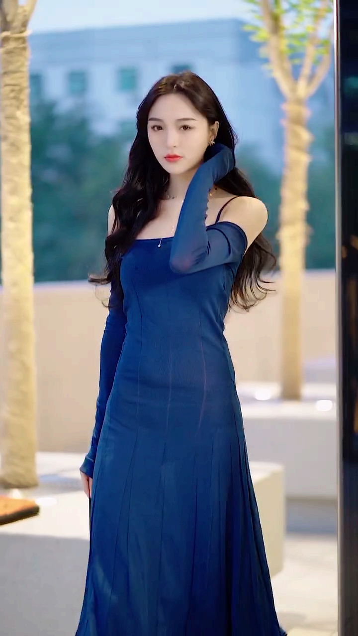 这个小姐姐真漂亮高级名媛范儿