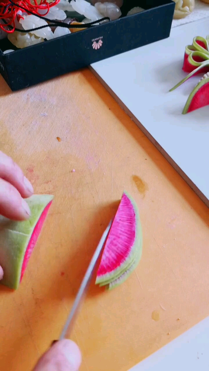 红萝卜大蝴蝶切法,是不是很美