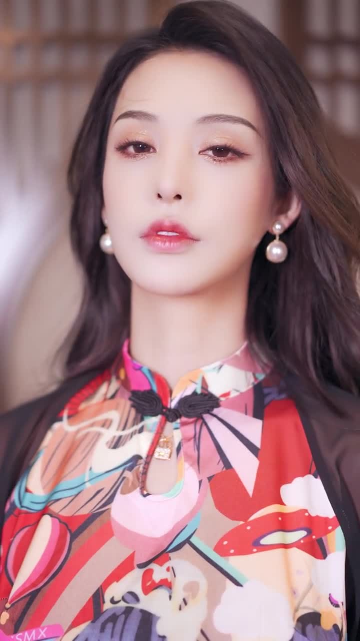 日常分享宝藏女孩性感迷离的眼神是你的爱吗?