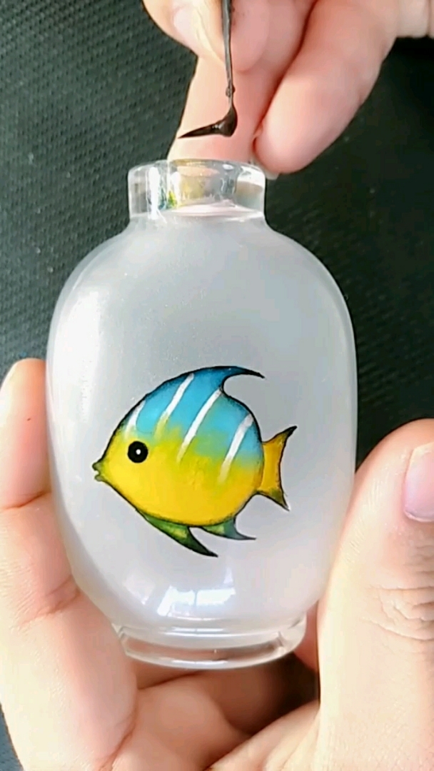 瓶内画――我是一只鱼