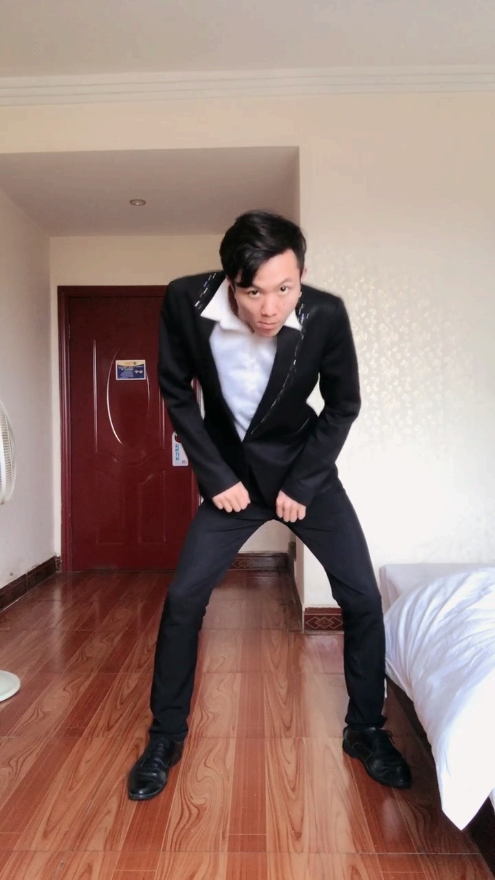 特色断头舞表演