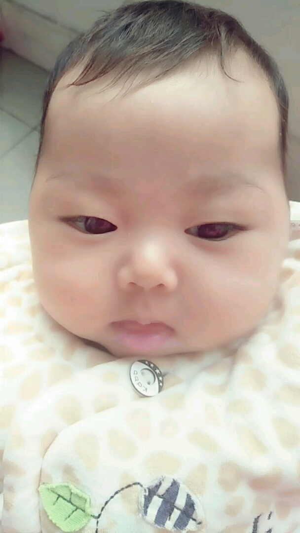 家有萌娃#麻麻不要说我胖,人家只是婴儿肥