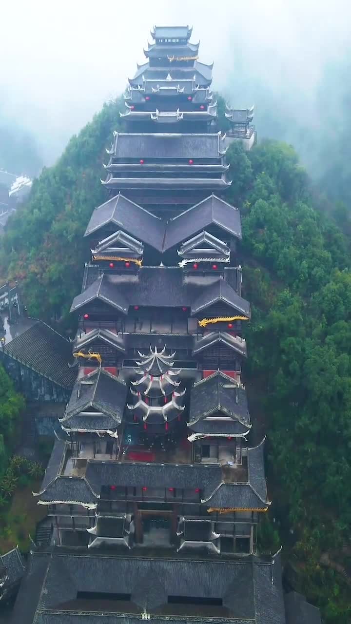 土家族苗族古建筑群蚩尤九黎城震撼无比