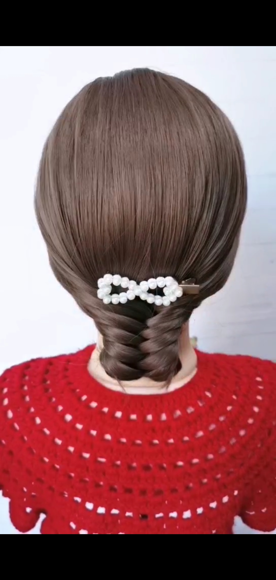 我要上热门#短发时尚减龄鱼骨辫