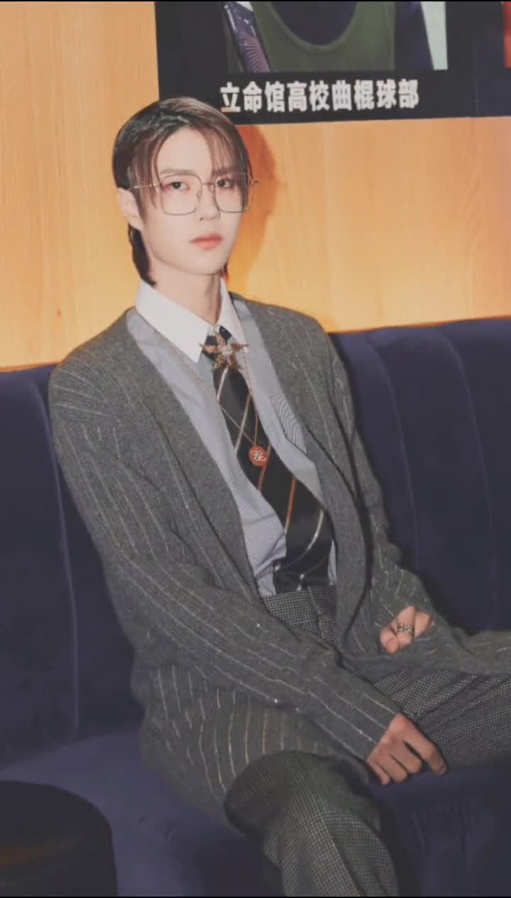 王一博这套造型就是我心中的费渡啊