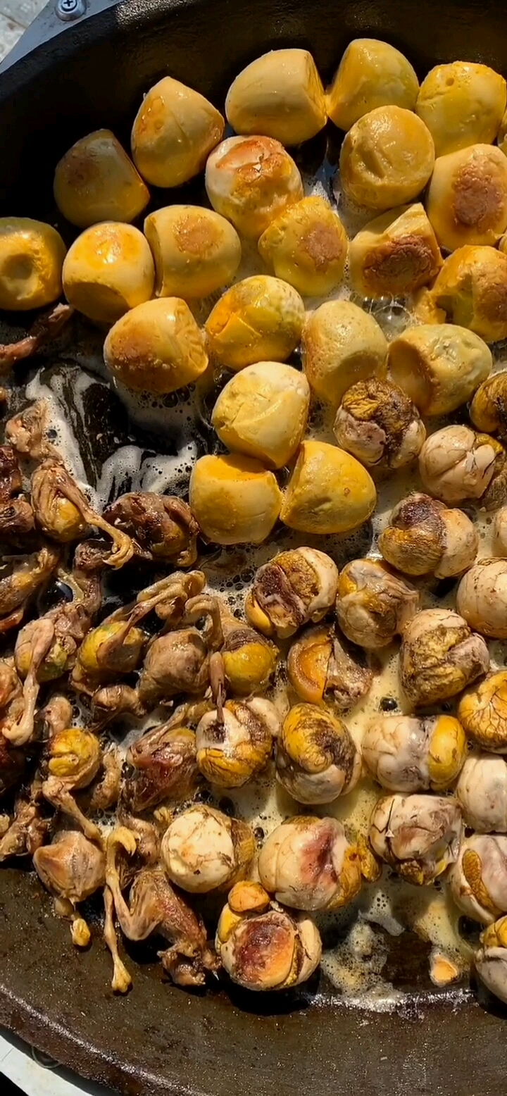 这种活珠子真的特别好吃尤其是刚煎出来的活珠子