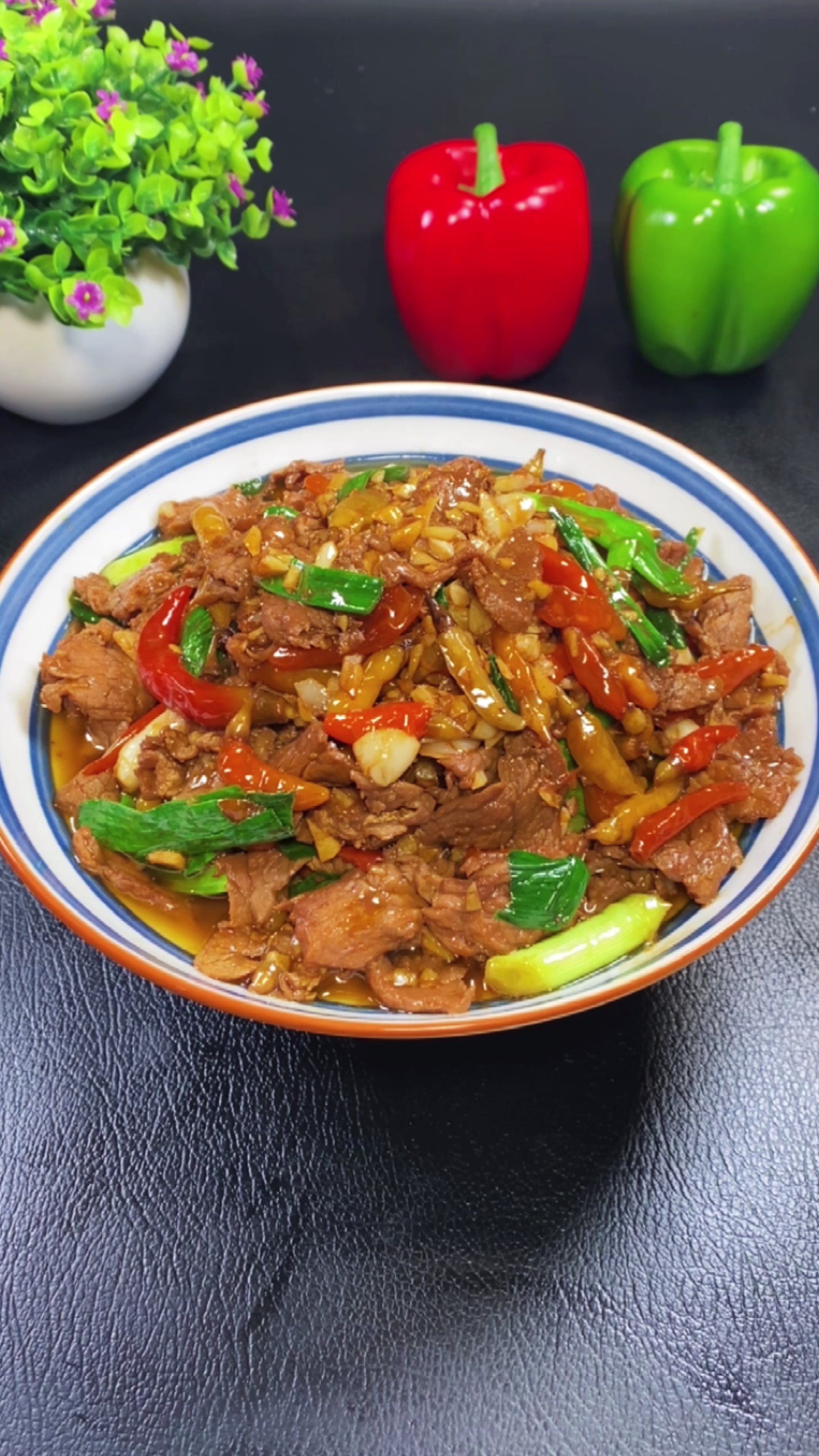 全民美食教程#下饭神器泡椒牛肉,我一口气吃了9碗饭,你能吃几碗?