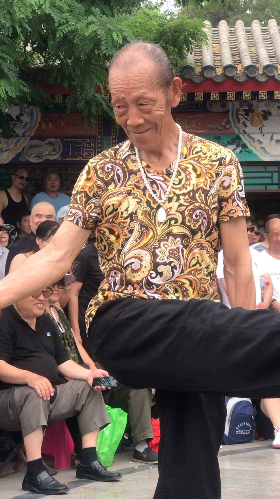 想看张大爷跳舞的赶紧