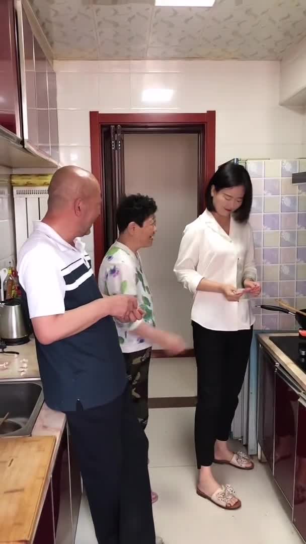 又是彩礼,又是车子房子…我这不花一分娶回来的媳妇,公公婆婆竟然让我