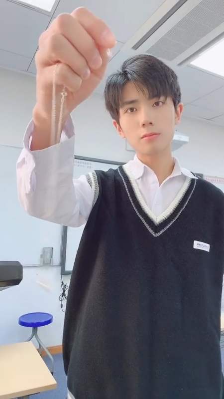 0次播放.2021-06-25 0 举报 小果然学长 8.