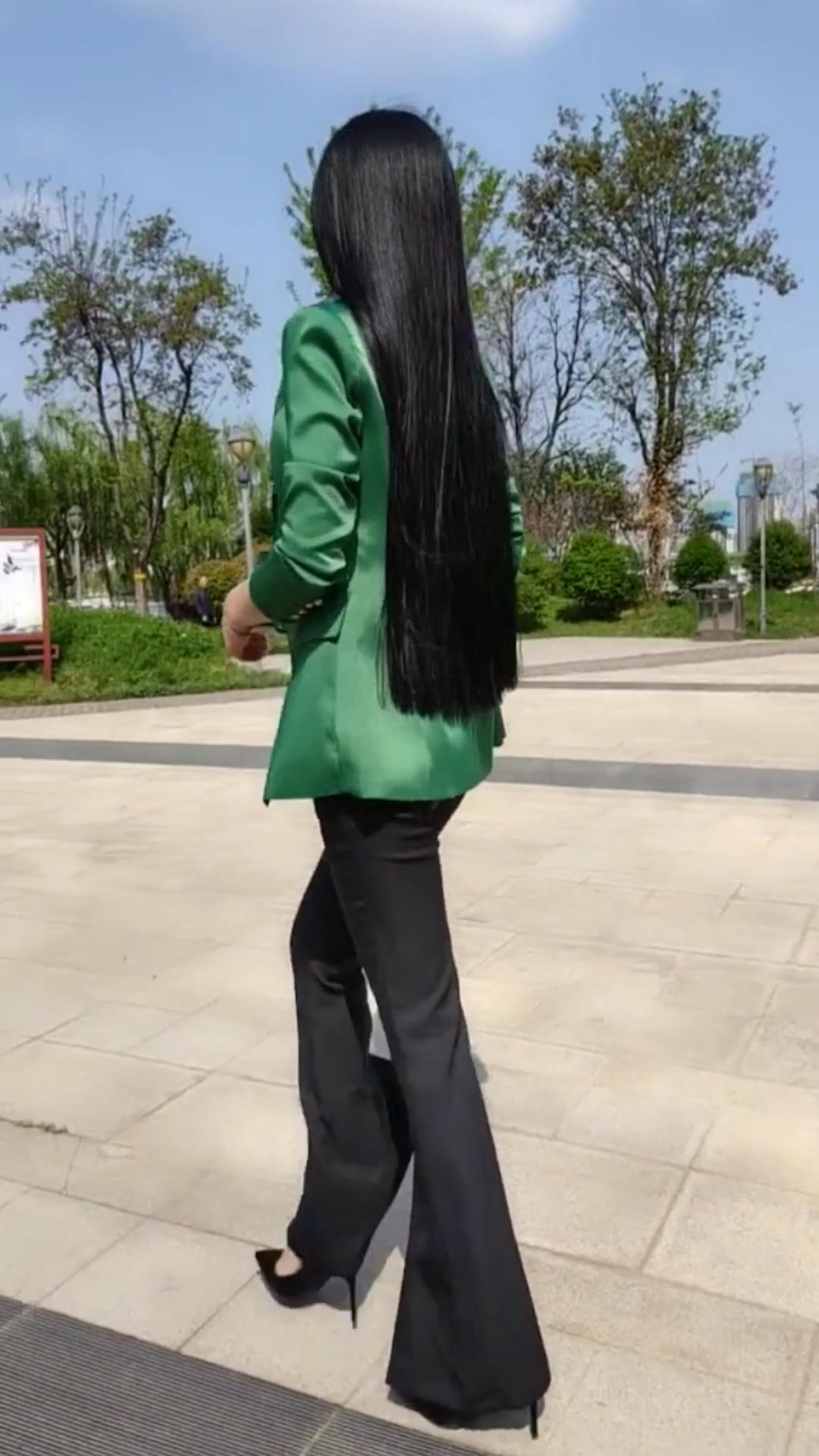 我要上热门#女人一定要留一头乌黑亮丽的长发,不然你永远都不知道