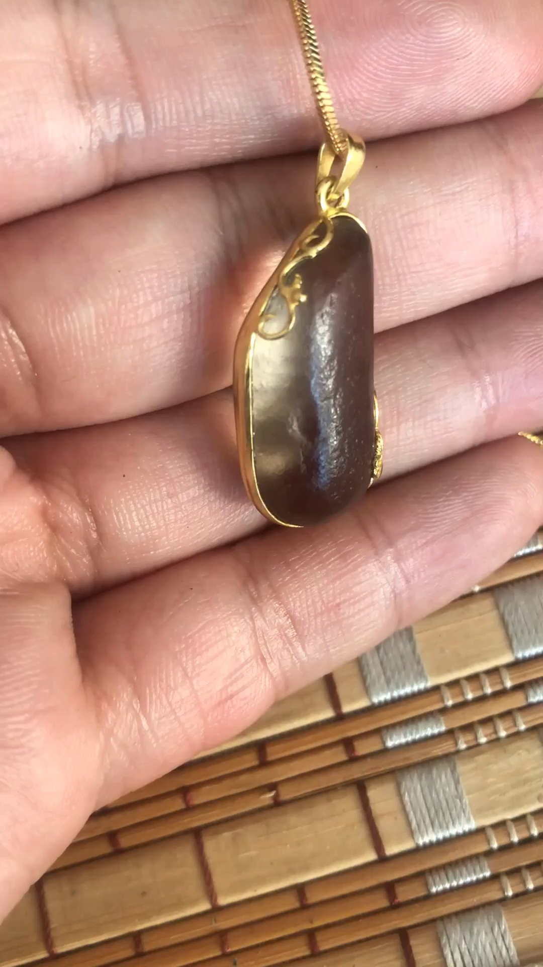 金丝玉.黑宝石光籽料