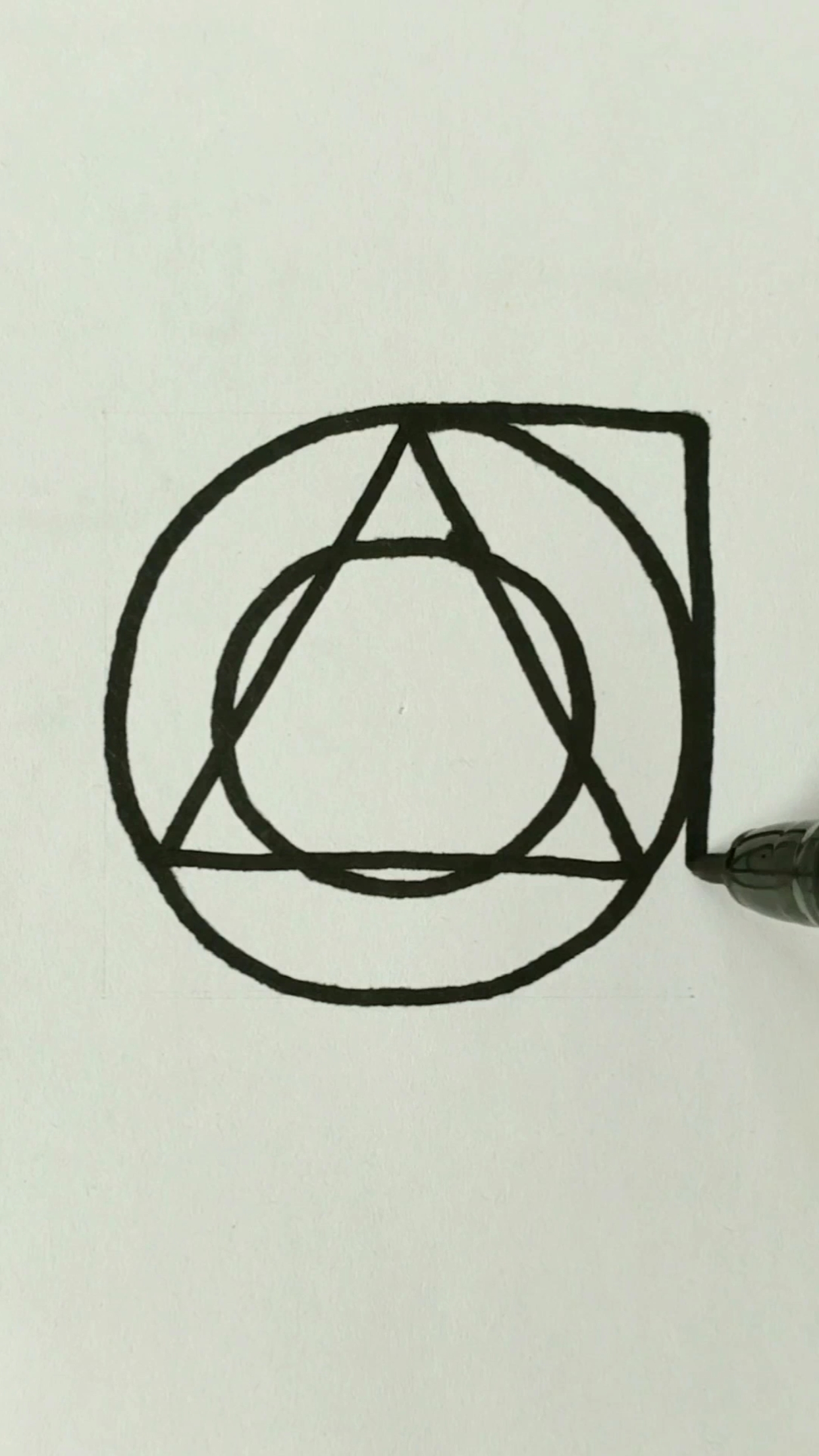 我要上热门#徒手一笔画圆