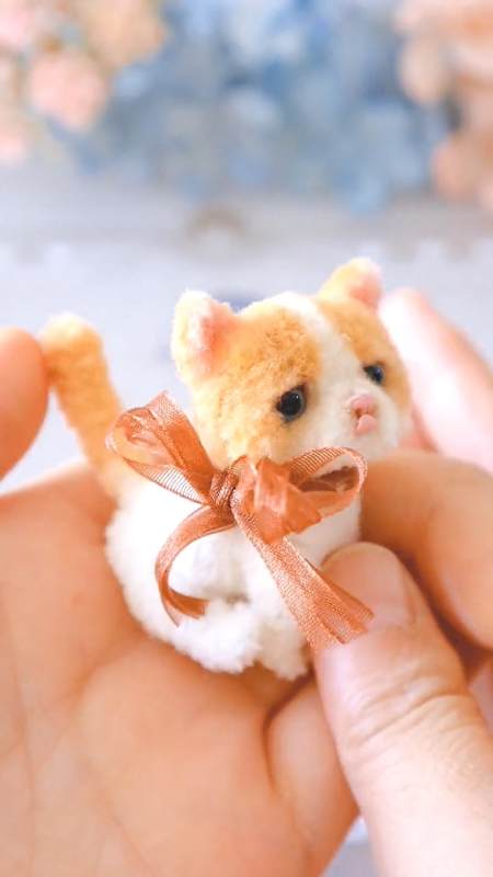 手作#用扭扭棒做一只手心里的可爱小猫-度小视