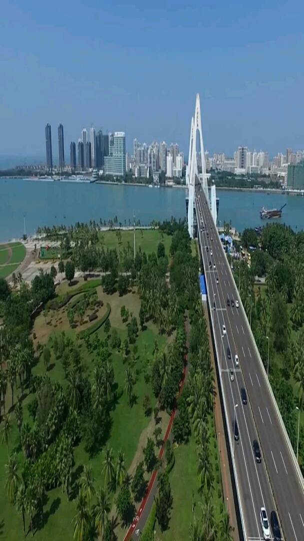 航拍海口大桥