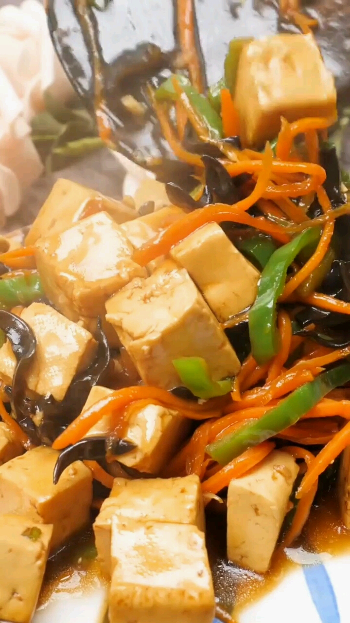 带有锅气的三丝豆腐超下饭!