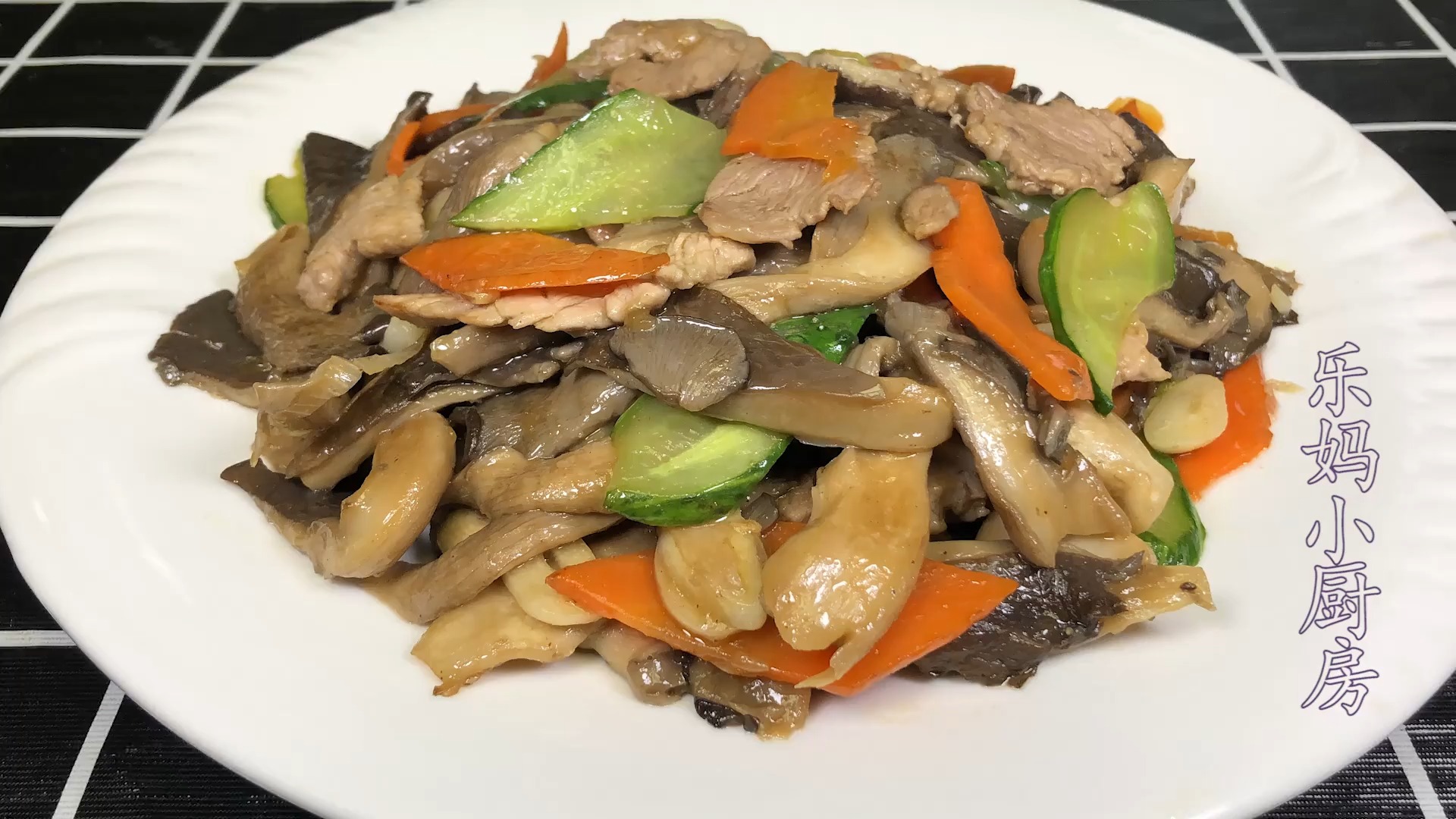 美食#鲜蘑肉片这样做太好吃了,营养美味,鲜香滑嫩,家人超爱吃