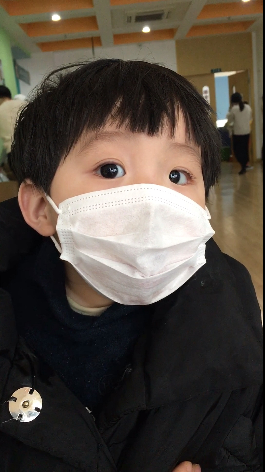 可爱到爆了#听说宝宝戴口罩都是张着嘴巴的,太好玩了