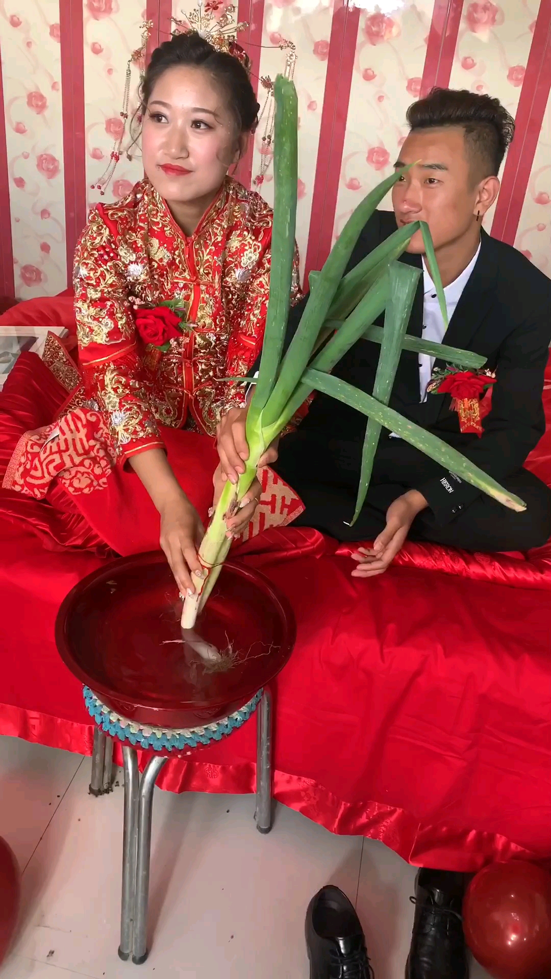 我们结婚啦#大葱大不大,意味着生下的宝宝聪明伶俐.