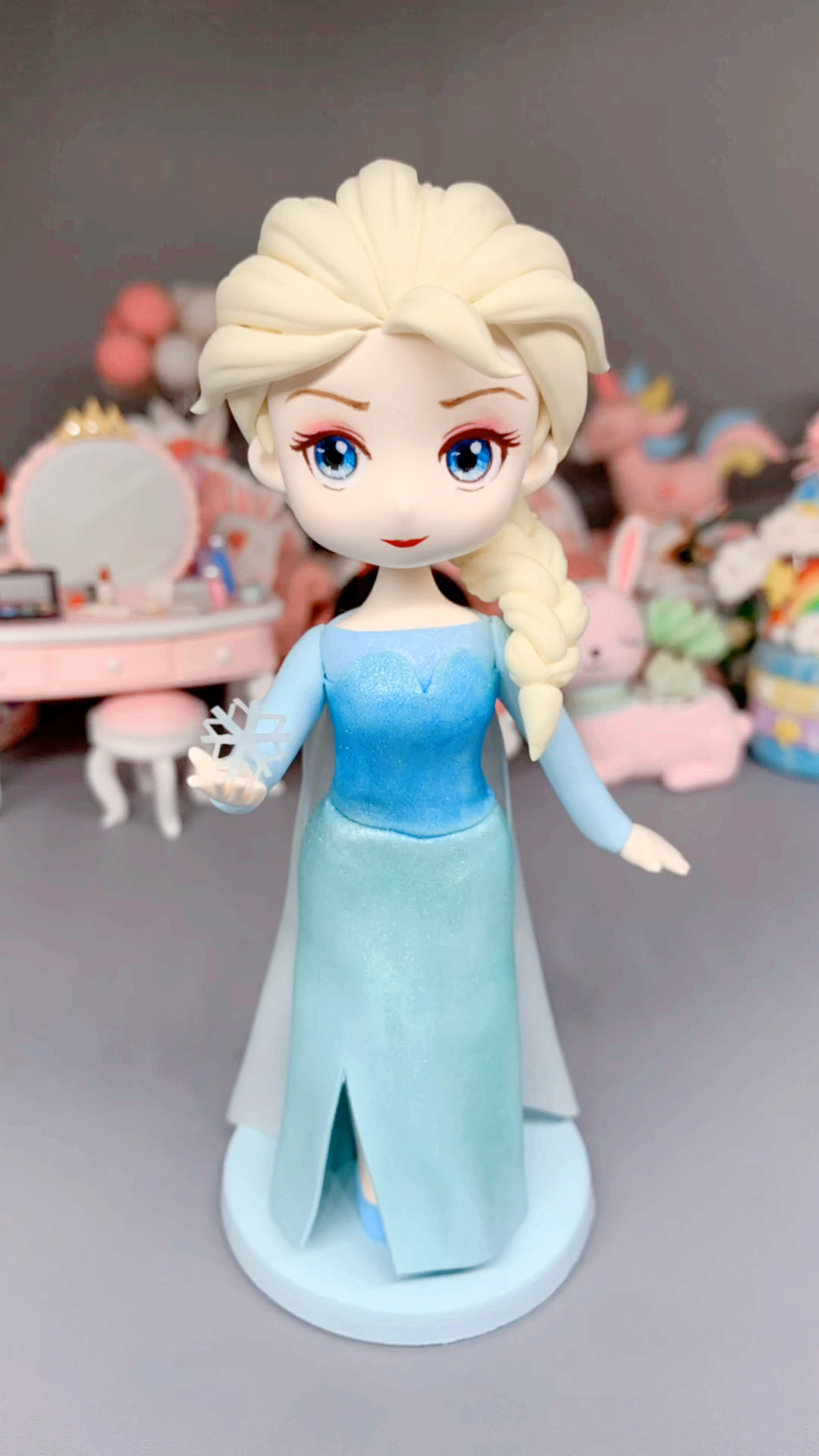 手工制作#超轻粘土爱莎公主安排了-度小视