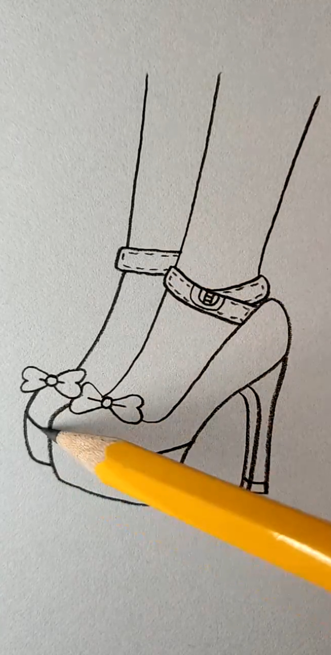 高跟鞋怎么画 简笔画图片