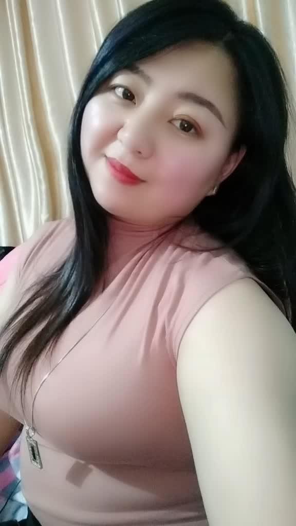 旺夫女人 脸大爱笑的女人,走到哪里都招人喜欢