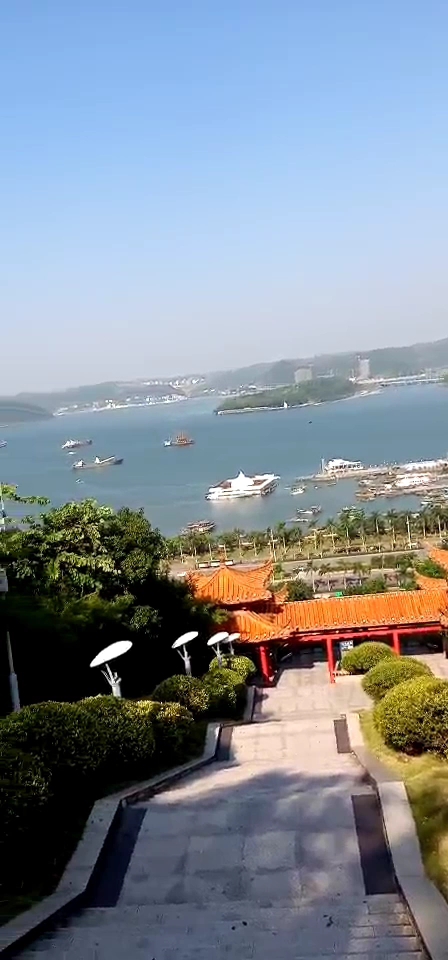 回家路上那些事#广西海边城市风景美美的,老铁们看出来是哪个城市 ..