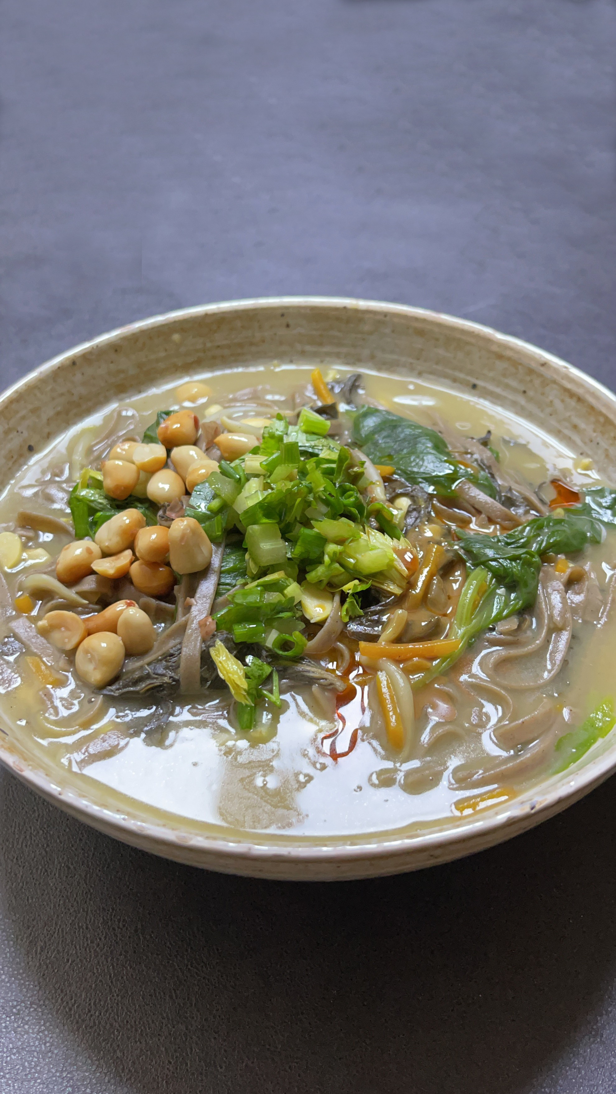 河南芝麻叶杂面条,多长时间没吃过了?浓浓的乡情,久违的味道