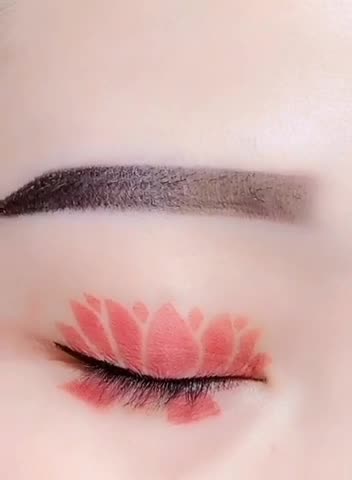 我要上热门#莲花妆高清教你们化眼线