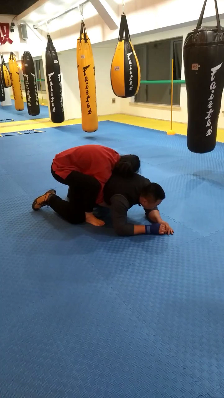 实用格斗专业教学,从理论到肢体教学让您真正了解搏击,学到一技之长