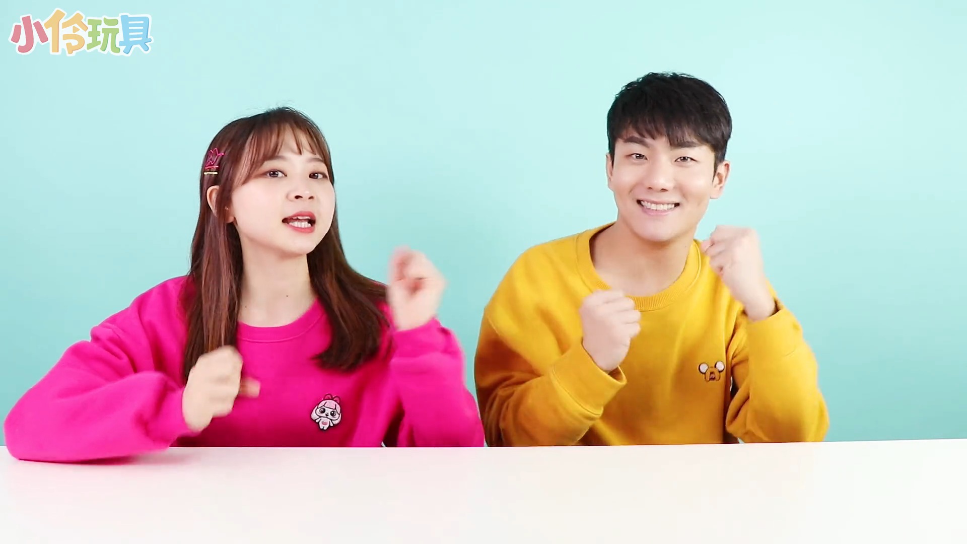 明星娱乐#小伶vs坤坤asmr听声音猜物品大挑战