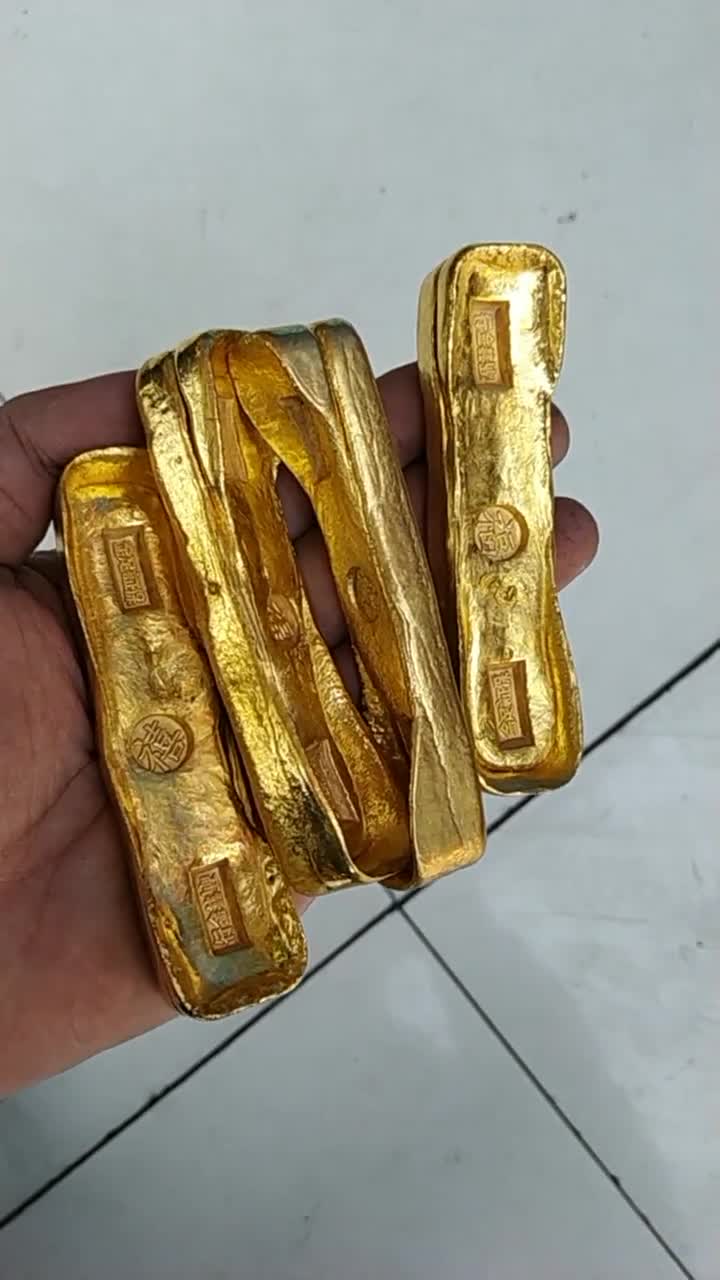 老大爷家里的金条