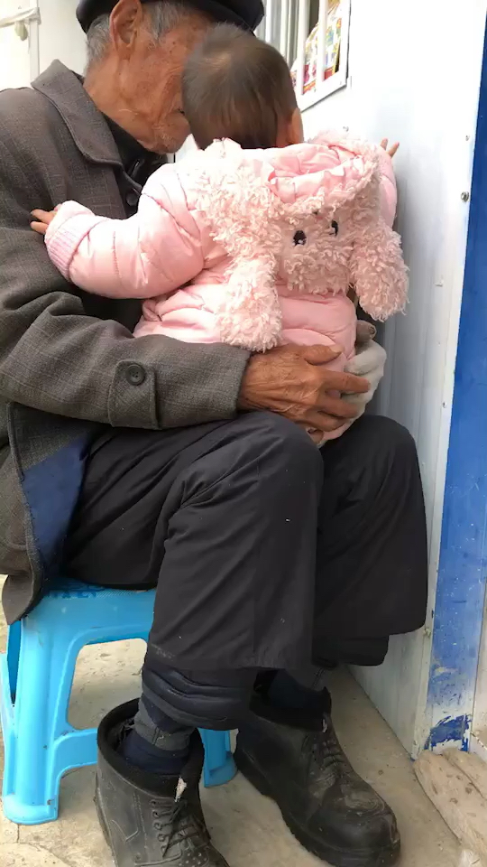 八十多的太外公,身体倍儿棒